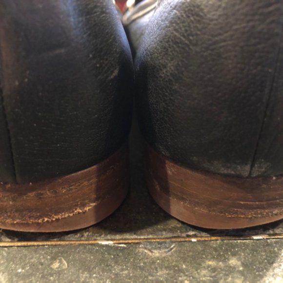 Prada Leather Box Toe Flat Sz 38 Shoe - Picture 9 of 10